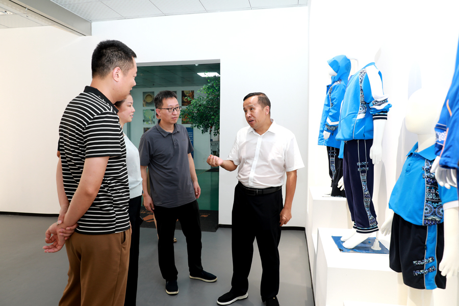 杨建军到企业一线调研 助力企业纾困解难促发展