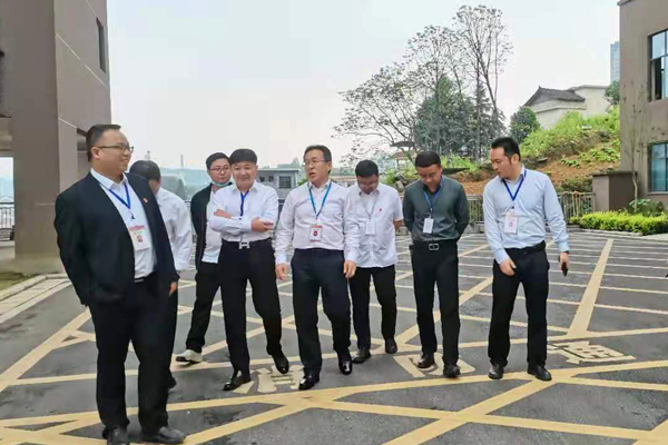 戴晓军调研保障房建设和运营情况